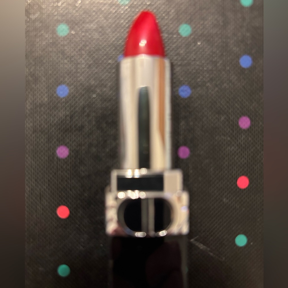Rouge Dior
Couture Color - Hydrating & Long-lasting lipstick